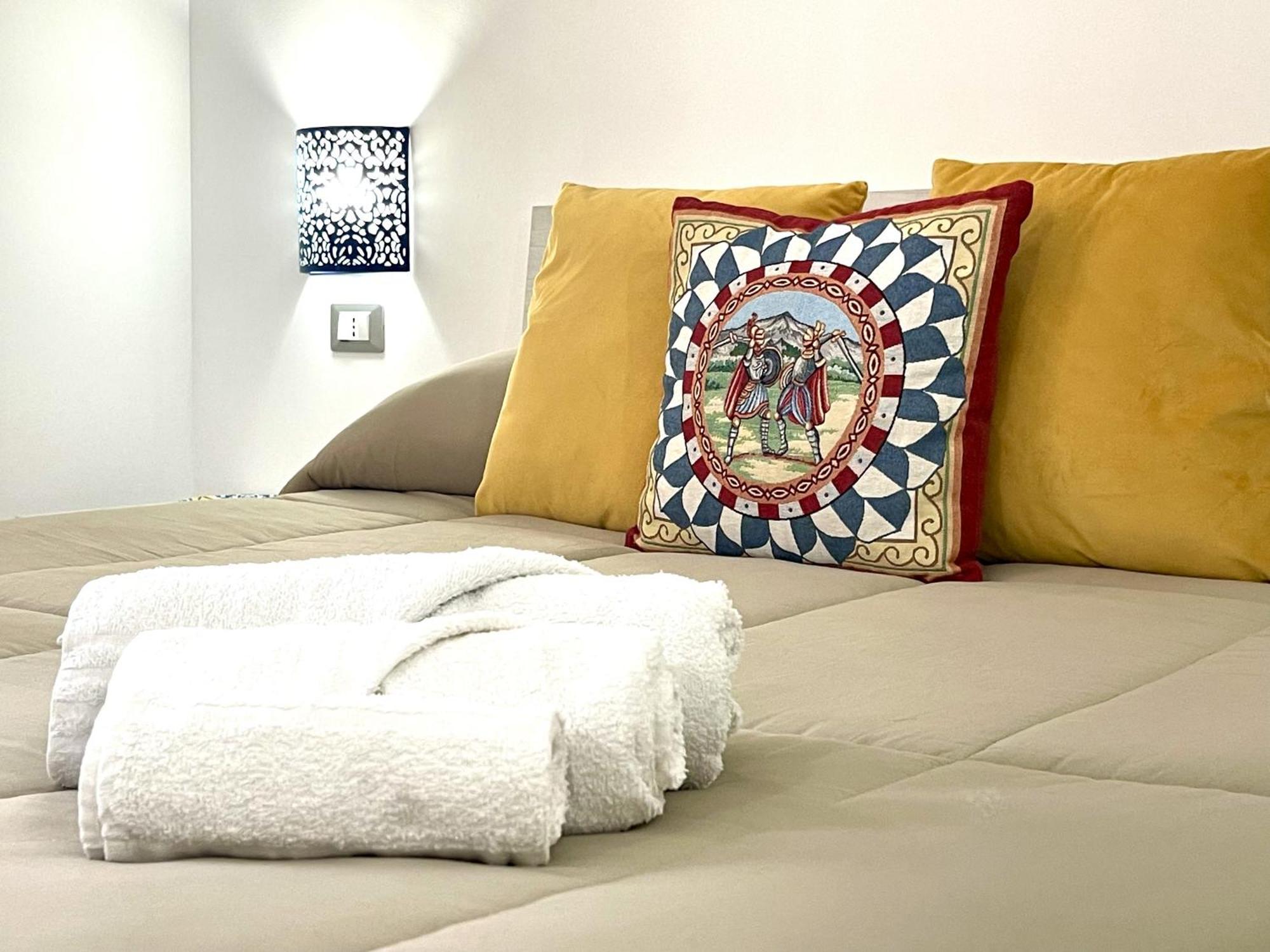 I Mori - Holiday Rooms Lascari Exterior photo