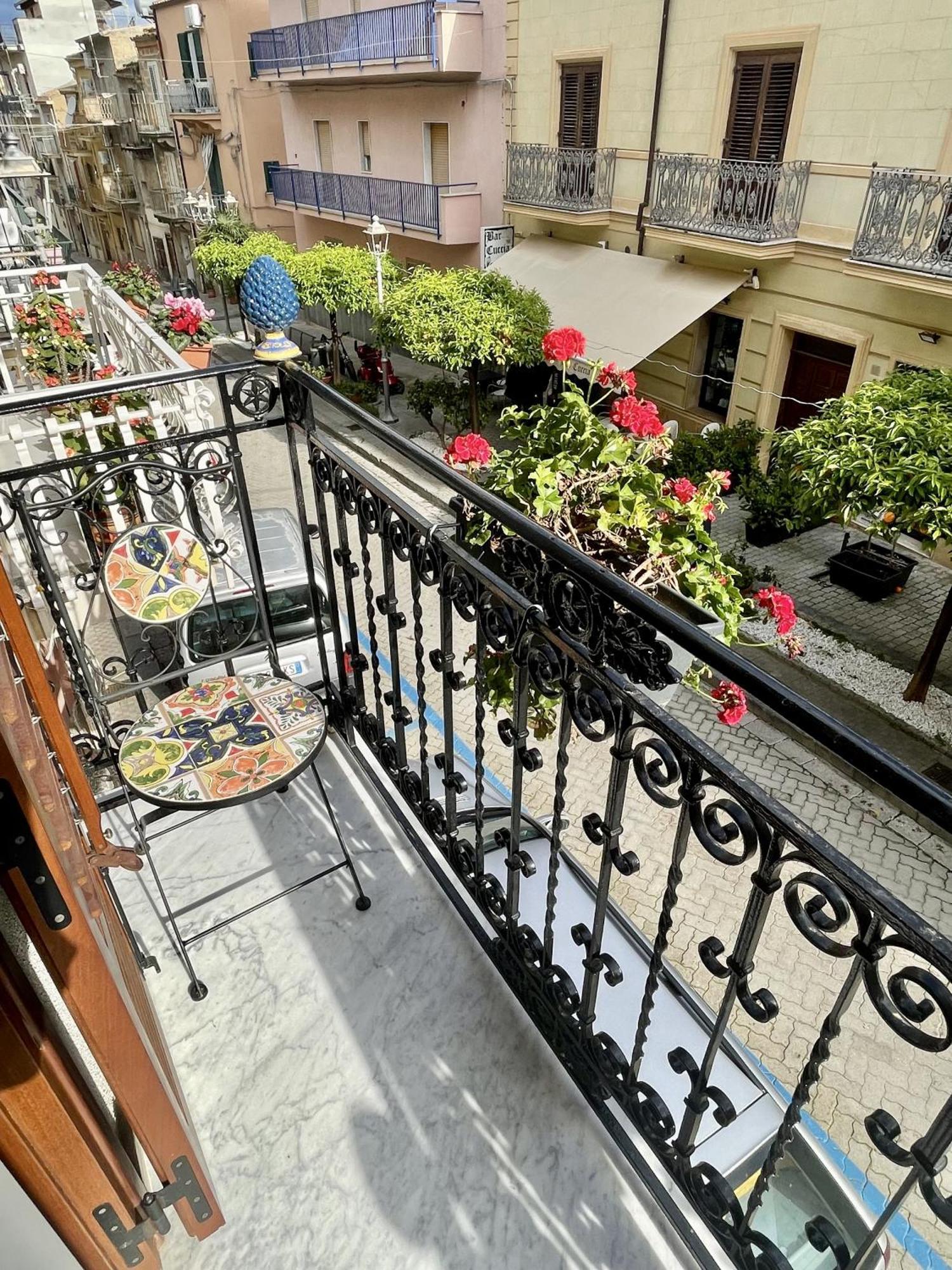 I Mori - Holiday Rooms Lascari Exterior photo